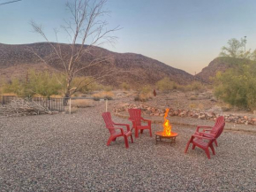 Desert Getaway - Centrally Located, Trail Access Steps Away!
